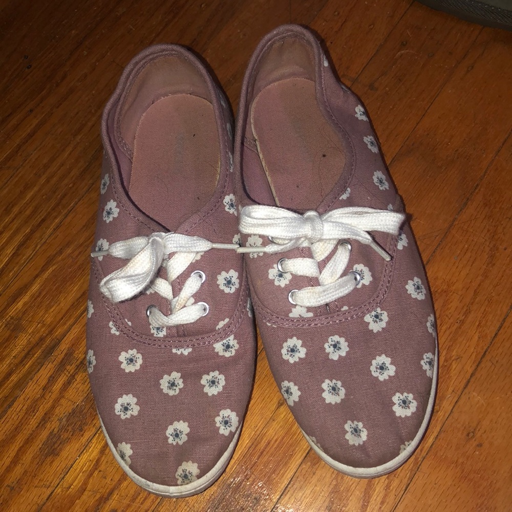 Forever 21 purple flower smeakers